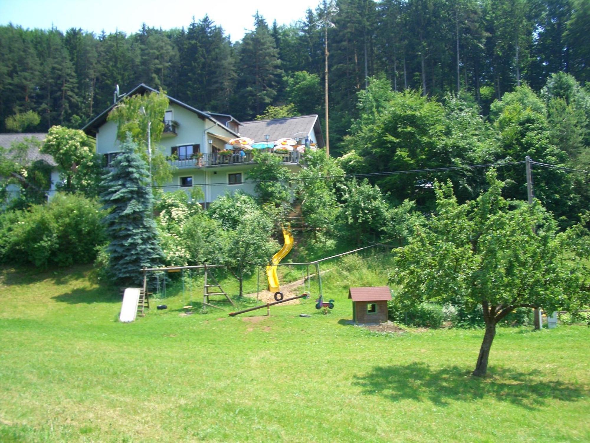 Gasthaus - Gaestehaus Schusterbauer Rein Екстер'єр фото