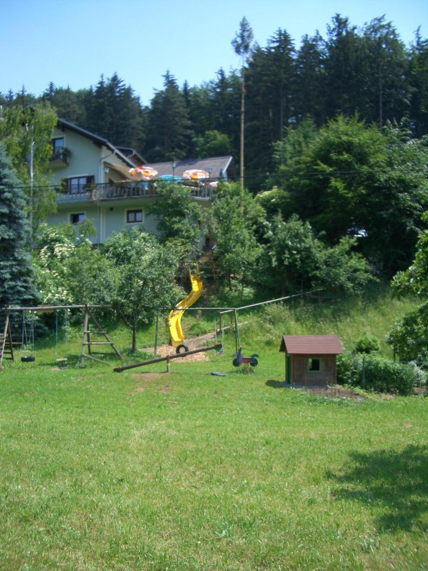 Gasthaus - Gaestehaus Schusterbauer Rein Екстер'єр фото